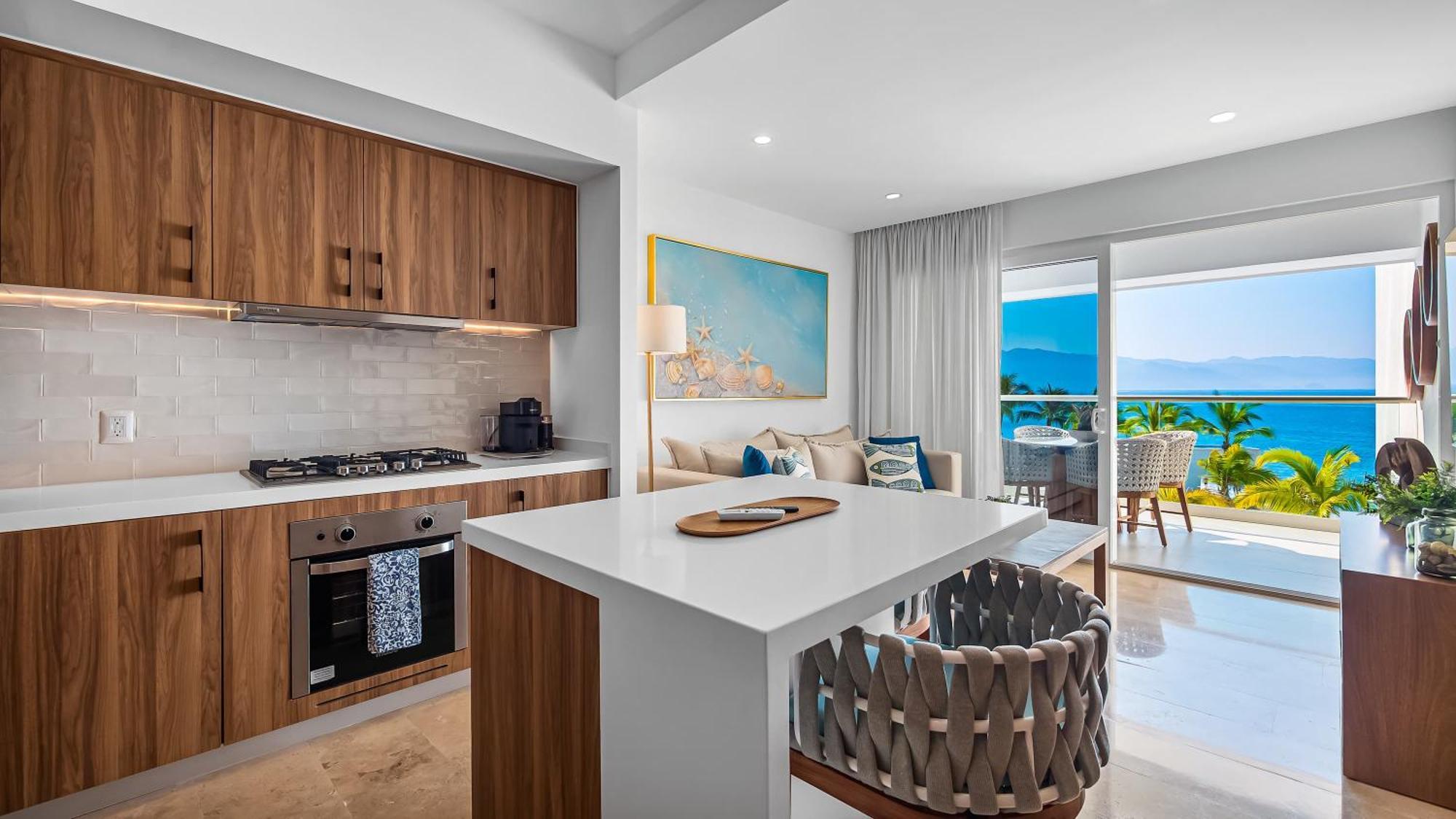 Oceanfront 1br With Balcony - Sea View & Pools Apartamento *